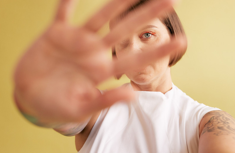 Твои границы – твоя защита: 4 признака, что он их нарушает, и как мягко, но твердо отстоять себя