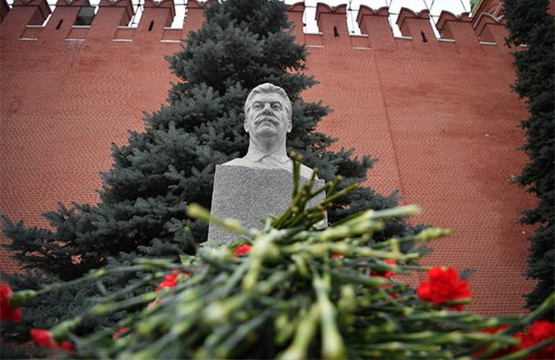 Нужна ли России общественная дискуссия о Сталине