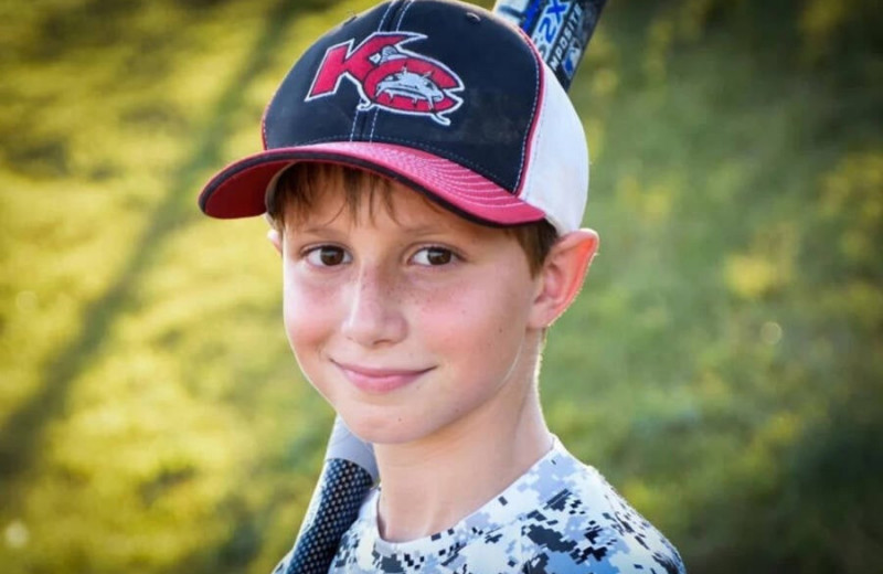 10-летний мальчик после спуска с горки в США остался без головы! Трагичная история