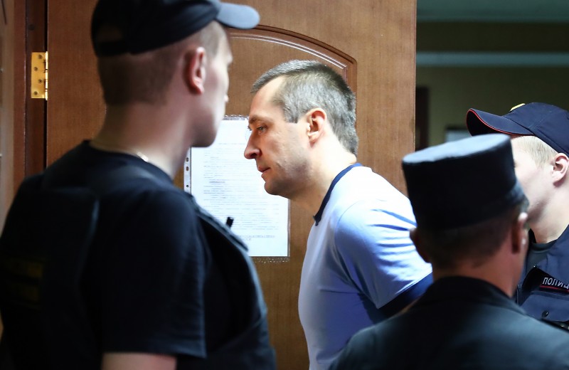Суд признал полковника Захарченко виновным в получении взятки в $800 тысяч