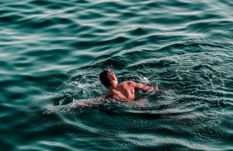 Все на речку! 8 поразительных преимуществ плавания, о которых вы даже не догадывались