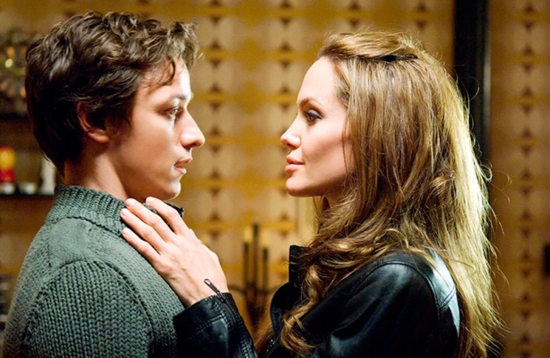 «Джоли ужасно целуется!»: самые кошмарные поцелуи актеров в кино