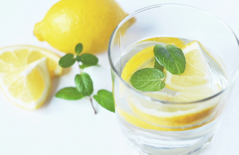 Правда ли, что вода с лимоном помогает худеть? Отвечаем с точки зрения науки