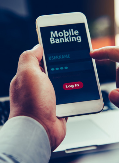 Как клиент создает мобильное приложение Альфа-Банка и почему он всегда прав
