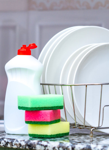11 предметов, которые лучше всего мыть жидкостью для посуды: советы клинеров
