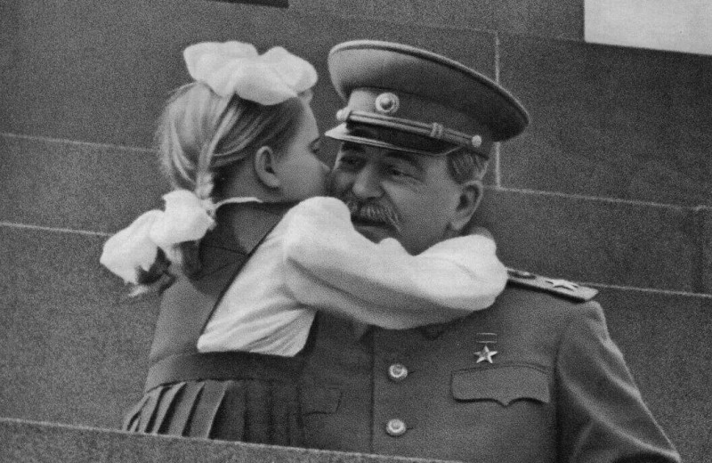 Жуткие наклонности Иосифа Сталина. Что стало с четырнадцатилетней девочкой, которую совратил Сталин?