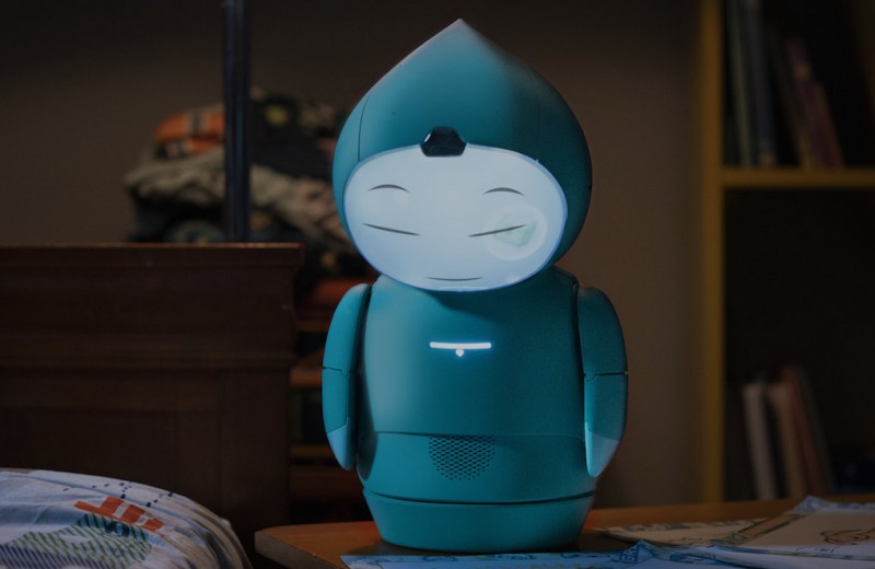 Робот с ИИ научит детей эмоциям и поможет в социализации