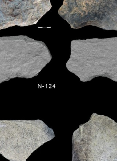 Каменные плитки из затопленного памятника эпох мезолита и неолита оказались функциональными орудиями