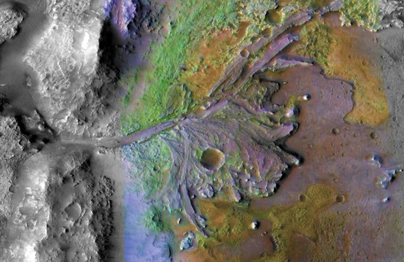 Реки текли на Марсе сотни миллионов лет, но и тогда климат был как в пустыне Атакама