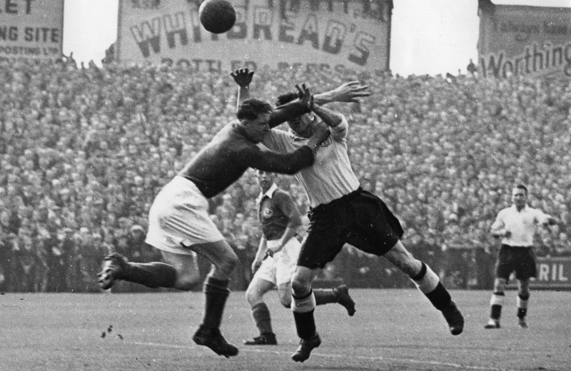 Трагедия бразильцев, кумиры детства Пеле и зарождение Лиги чемпионов: каким футбол был в 1950-е годы