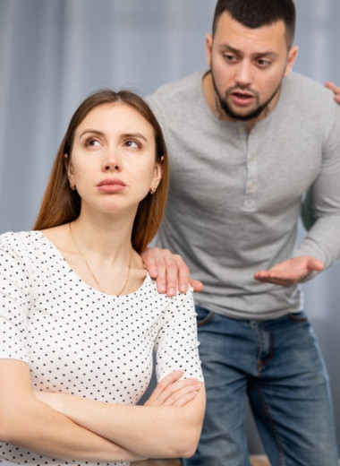 Свой чужой: почему муж не встает на мою сторону в конфликтах с другими