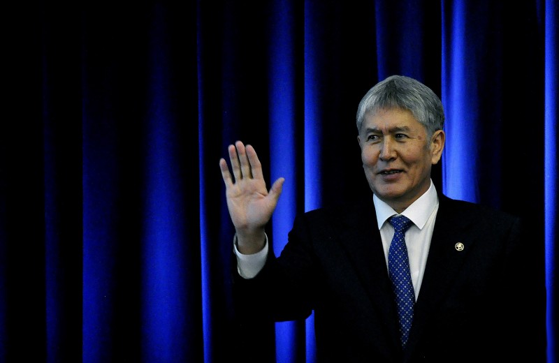 Пожизненный срок для экс-президента: в Киргизии решили штурмом взять резиденцию Алмазбека Атамбаева