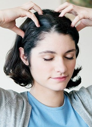 Полезный и приятный: массаж головы для роста волос в домашних условиях
