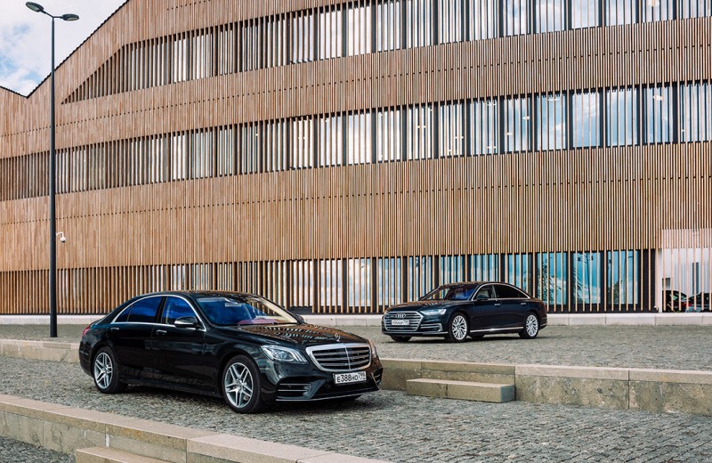 Что-то вечно. Mercedes-Benz S-class против Audi A8