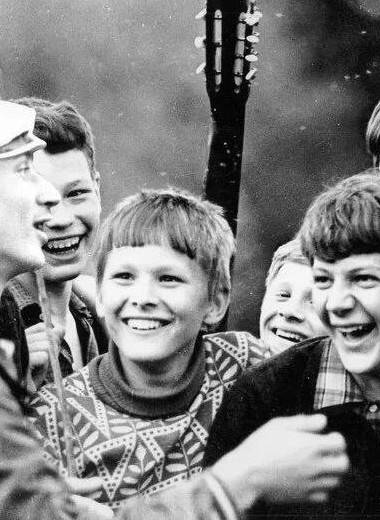 Беззаботное детство советских детей: во что играли во дворах СССР?