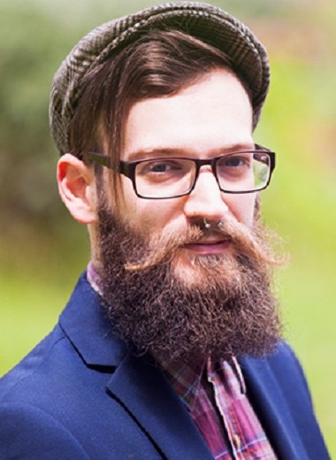 Борода лопатой и галстук-бабочка: 7 деталей мужского стиля, которые всех достали