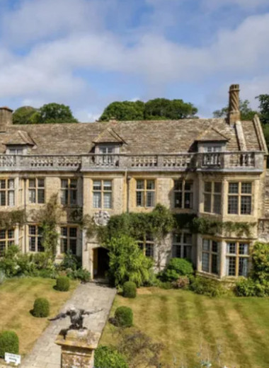 Вы бы хотели жить в английском поместье? Британско-американская пара рассказала, как содержит особняк XVI века