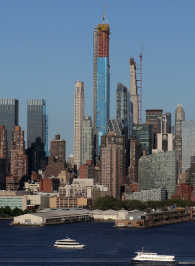 С видом на парк: как в Нью-Йорке 15 лет строили самый высокий небоскреб за $3 млрд