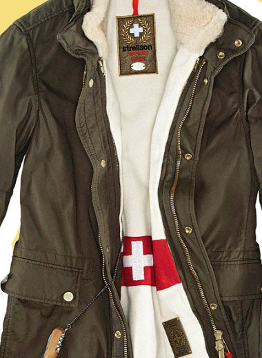 Как походные одеяла швейцарской армии стали куртками, которые идеально подходят для русской зимы
