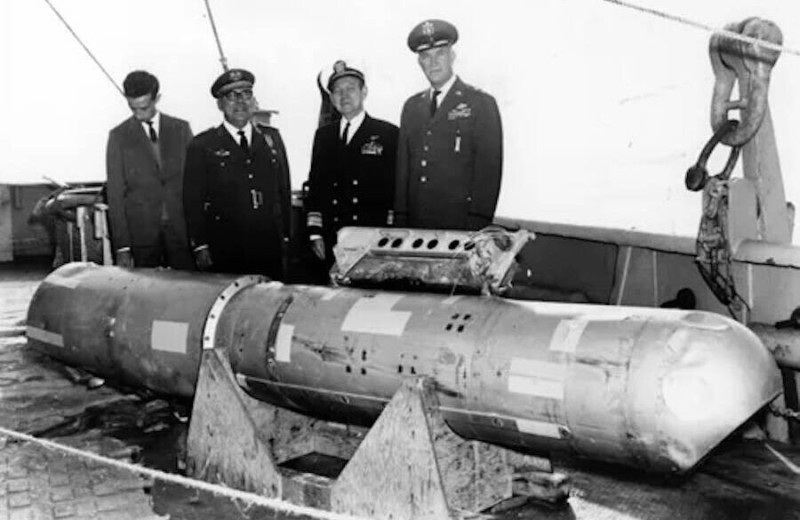 Инцидент в Паломарес: как США уронили 4 ядерные бомбы на Испанию
