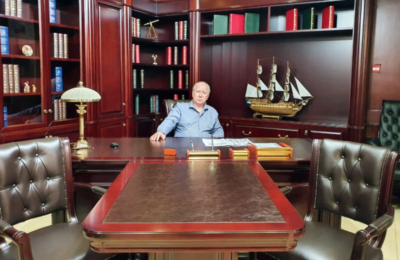 «Из меня сделали доктора Зло»: бывший «мебельный король» Сергей Зуев про захват своего бизнеса, дело «Трех китов» и войну спецслужб вокруг него