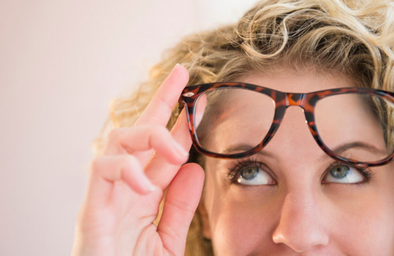 Очки, линзы или лазерная коррекция: что выбрать?