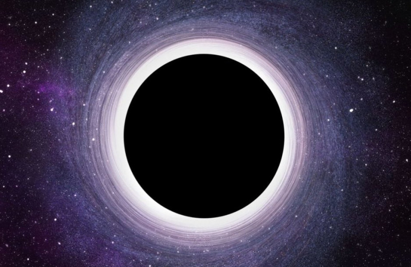 Самая массивная черная дыра: абсолютный чемпион