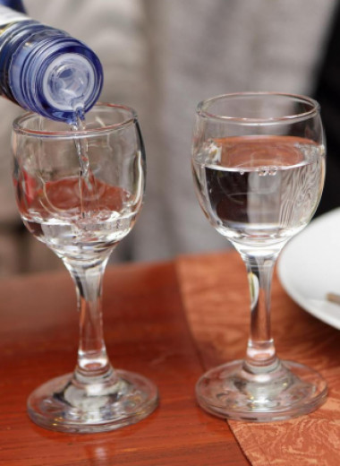 Что полезнее: водка, самогон, коньяк или виски?