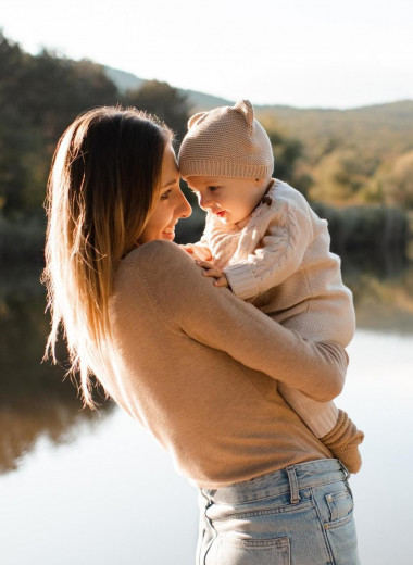 «Достаточно хорошая мать»: как Дональд Вудс Винникотт научил нас не волноваться и любить родительство — 4 главные идеи