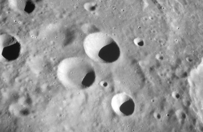 Магнитная аномалия под вихрем Дьюара указала на древнее лунное геодинамо