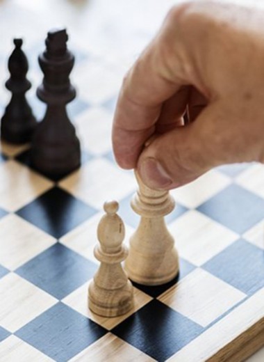 Профессиональные шахматисты живут дольше обычных людей: исследование