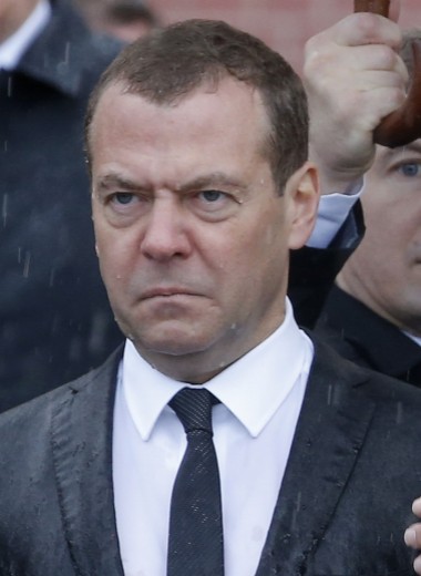 Уточка, пенсии и пармезан: чем запомнился Дмитрий Медведев во главе правительства