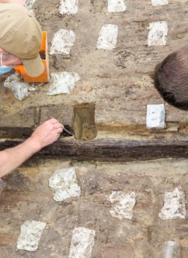 Норвежские археологи завершили раскопки погребального корабля викингов