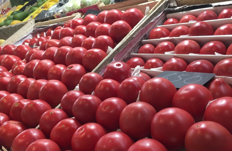 Почему у магазинных помидоров «картонный» привкус?