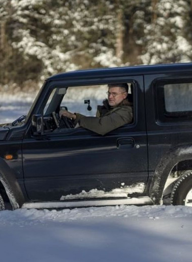 Пределы проходимости. В Suzuki Jimny по снежной целине (видео)