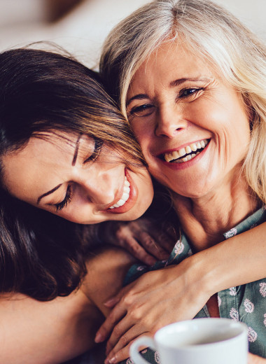 45 трогательных цитат о маме, которые помогут тебе выразить свои чувства к ней