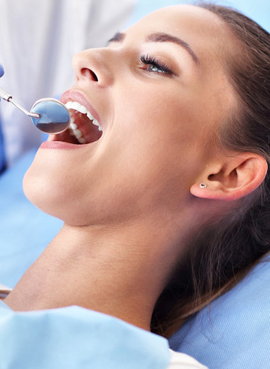 Почему имплантация невозможна без стоматолога-ортопеда?