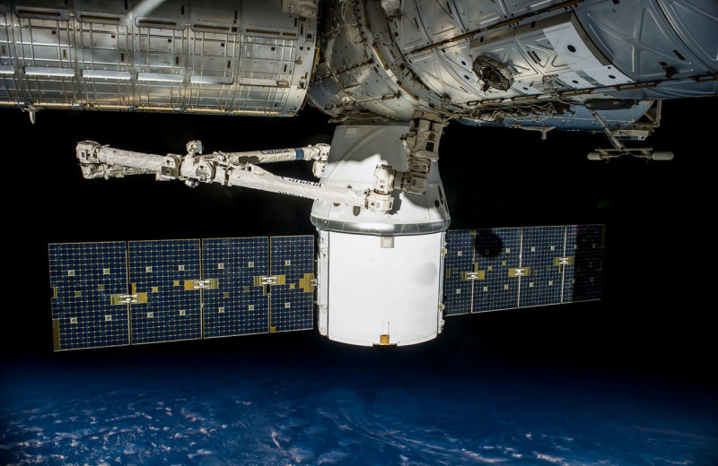 Доставка в космос: как на орбиту доставляют малые грузы и зачем там дата-центр