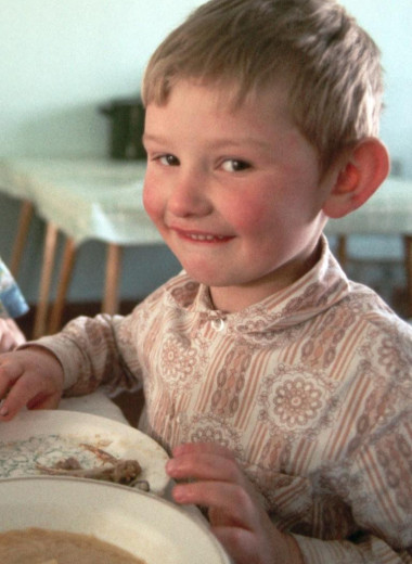 «Пока не доешь, из-за стола не выйдешь»: 6 самых вредных пищевых привычек родом из СССР