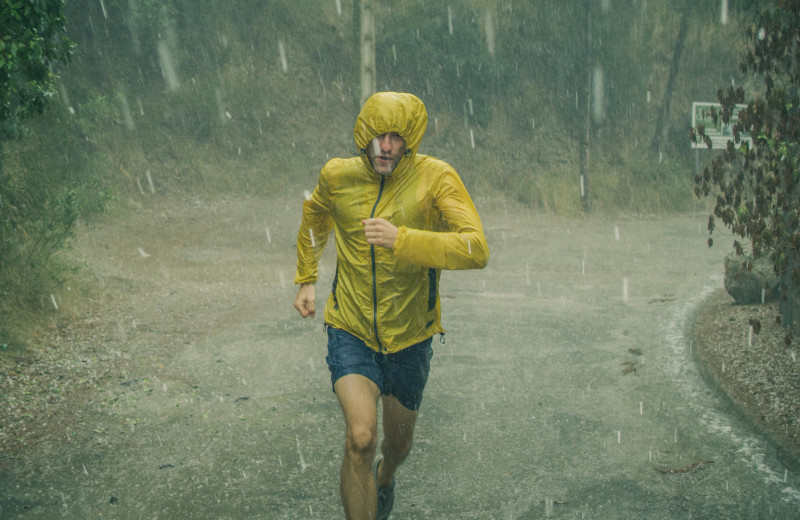 Как правильно бегать под дождем