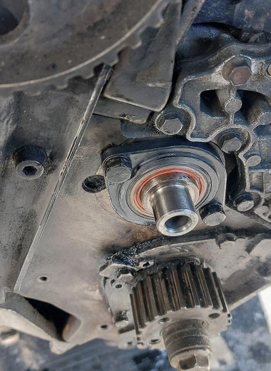 Как поменять сальник коленвала и зачем это нужно: инструкция
