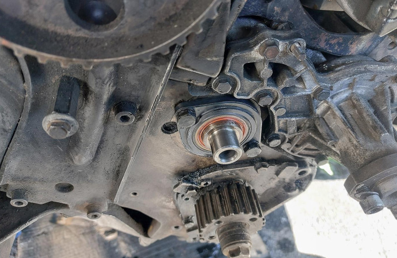 Как поменять сальник коленвала и зачем это нужно: инструкция