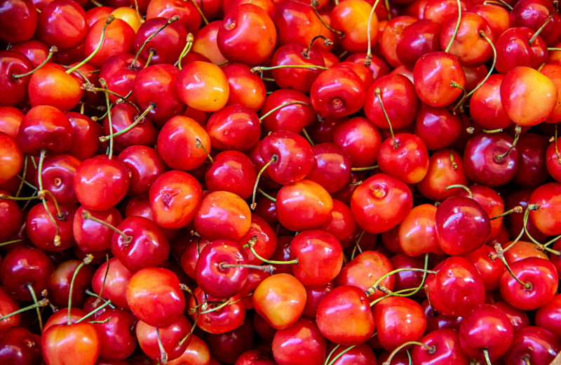 Черешня самая полезная ягода лета: почему?