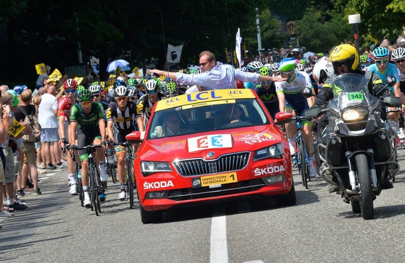 «Тур де Франс»: велосипеды, машины и 250 чизбургеров