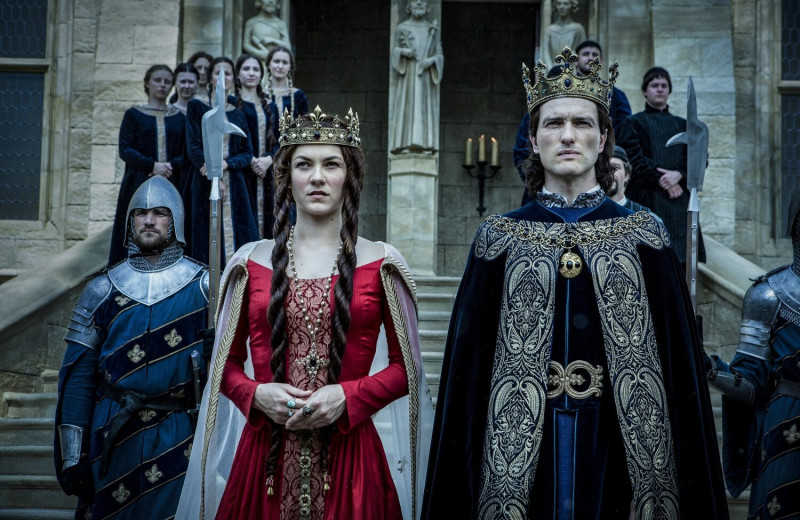 Зима не близко: 10 сериалов для тех, кто соскучился по «Игре престолов»