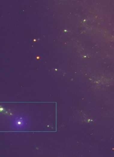 Астрономы увидели прорыв ударной волны сверхновой сквозь плотное околозвездное вещество