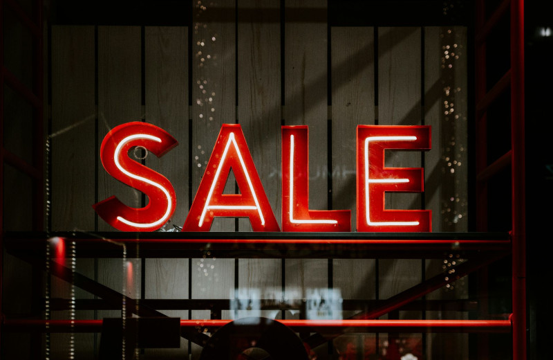 Купеческие дома в российских деревнях распродают по «смешным ценам»