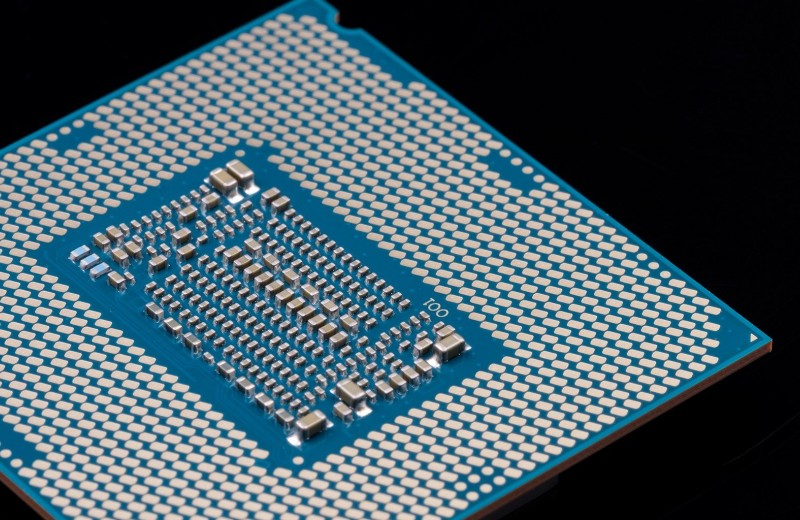 Российский процессор оказался мощнее чипов Intel в реальных тестах