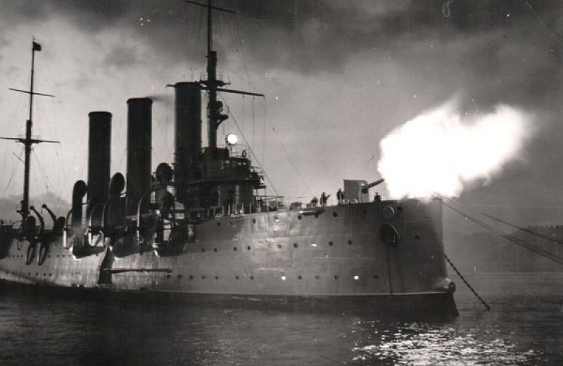 Стреляла ли «Аврора» на самом деле и другие мифы о знаменитом крейсере