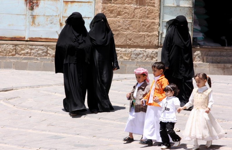 Женщинам Саудовской Аравии разрешено отказаться от традиционного одеяния – черной абайи